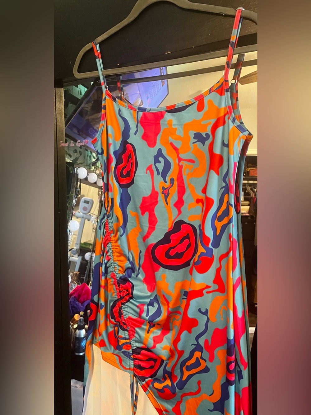 Colorful Abstract Print Ruched Dress - Picture 4 of 7